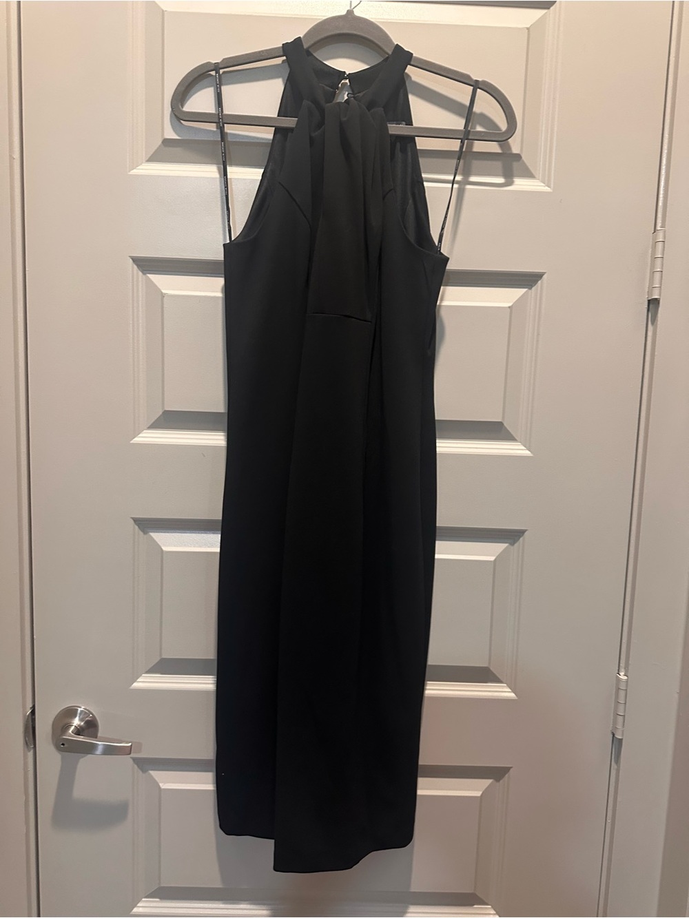 Julia Jordan Black Twist Neck Midi Dress